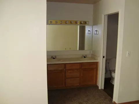 1649 Galaxy Way, Redding, CA 96002 photo 7