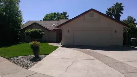2237 Darsha Ln, Redding, CA 96003 photo 2