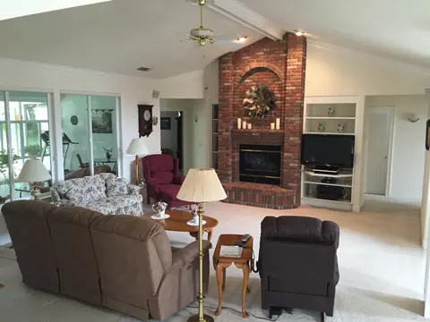 3411 Woodbury Dr, Redding, CA 96002 photo 5