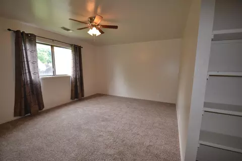 214 Newport, Redding, CA 96001 photo 13