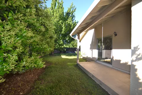 214 Newport, Redding, CA 96001 photo 19