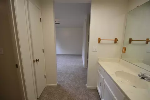 214 Newport, Redding, CA 96001 photo 12