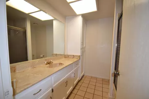 214 Newport, Redding, CA 96001 photo 8
