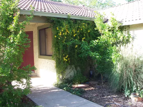 3909 Travona St, Redding, CA 96001 photo 8