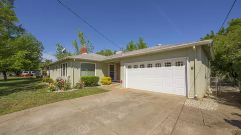 2494 Hawn Ave, Redding, CA 96002 photo 1