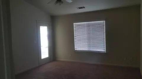 704 Fountain Cir, Redding, CA 96003 photo 9