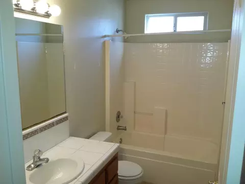 704 Fountain Cir, Redding, CA 96003 photo 14