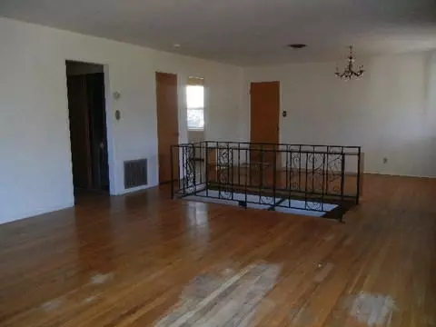 1575 Ridge Dr, Redding, CA 96001 photo 4