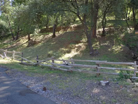 22115 Lookout Ct, Redding, CA 96003 photo 4