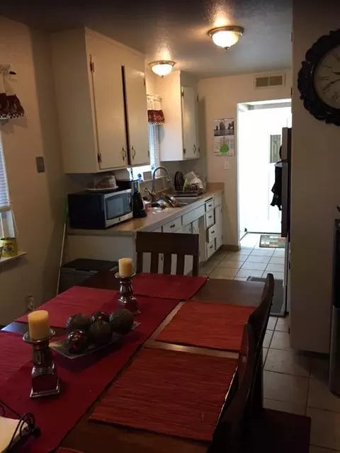 2704 Kenco Ave, Redding, CA 96002 photo 2