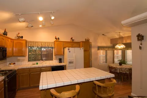 3080 Howard Dr, Redding, CA 96001 photo 5