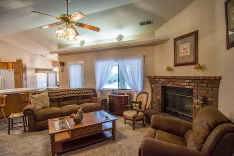 3080 Howard Dr, Redding, CA 96001 photo 8