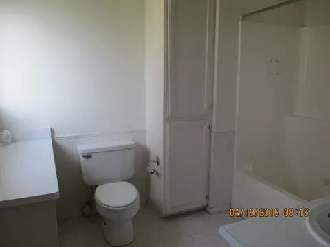 363 Pearl St, Redding, CA 96003 photo 9