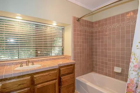 4414 Saratoga Dr, Redding, CA 96002 photo 33