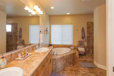 3221 Laver St, Redding, CA 96002 photo 19