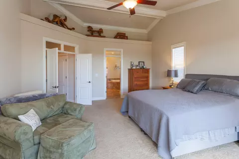 3221 Laver St, Redding, CA 96002 photo 14