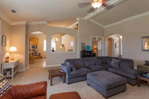 3221 Laver St, Redding, CA 96002 photo 7