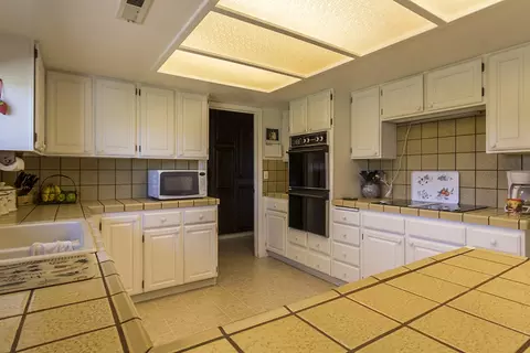 368 Rivella Vista Dr, Redding, CA 96001 photo 8