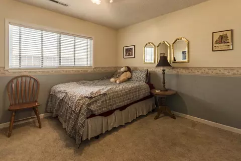368 Rivella Vista Dr, Redding, CA 96001 photo 13