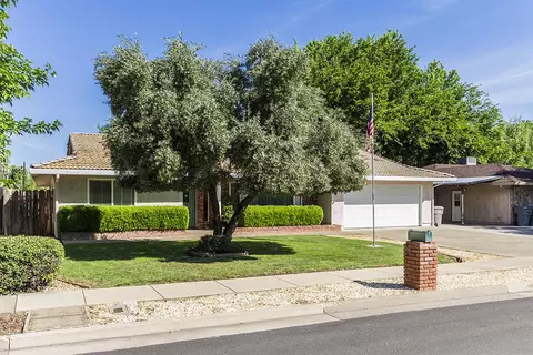 368 Rivella Vista Dr, Redding, CA 96001 photo 2