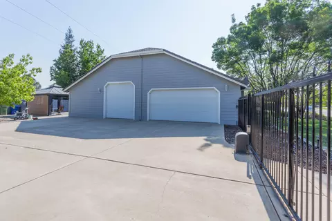 1876 Kingswood Way, Redding, CA 96003 photo 52