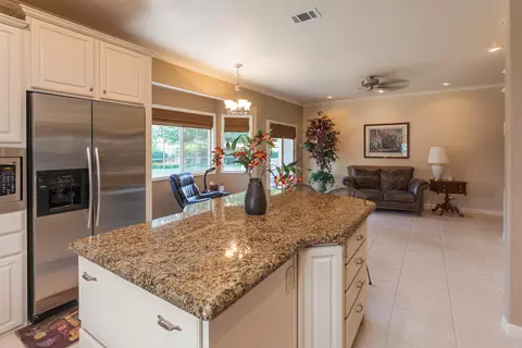 1876 Kingswood Way, Redding, CA 96003 photo 22
