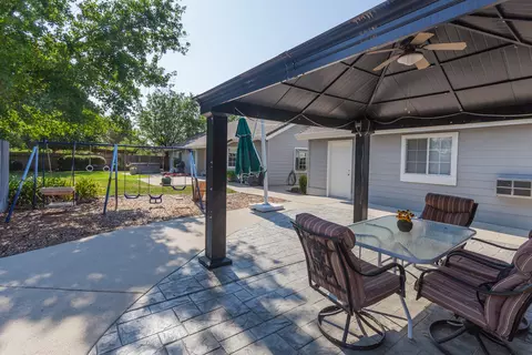 1876 Kingswood Way, Redding, CA 96003 photo 48