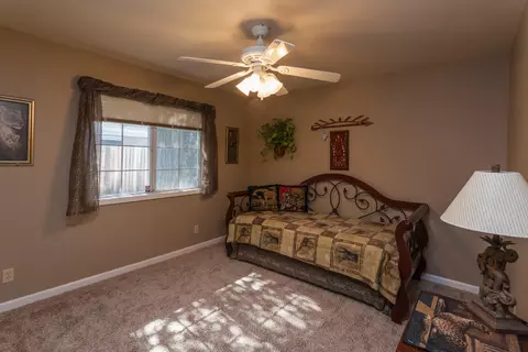 1876 Kingswood Way, Redding, CA 96003 photo 34