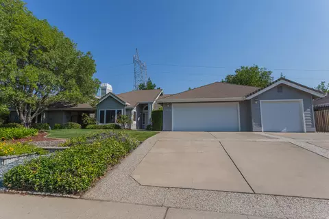 1876 Kingswood Way, Redding, CA 96003 photo 3