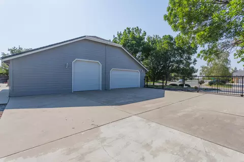 1876 Kingswood Way, Redding, CA 96003 photo 51