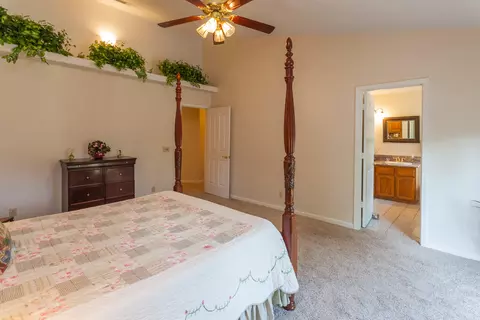 1876 Kingswood Way, Redding, CA 96003 photo 28
