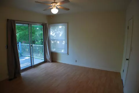 2437 Gold St, Redding, CA 96001 photo 10