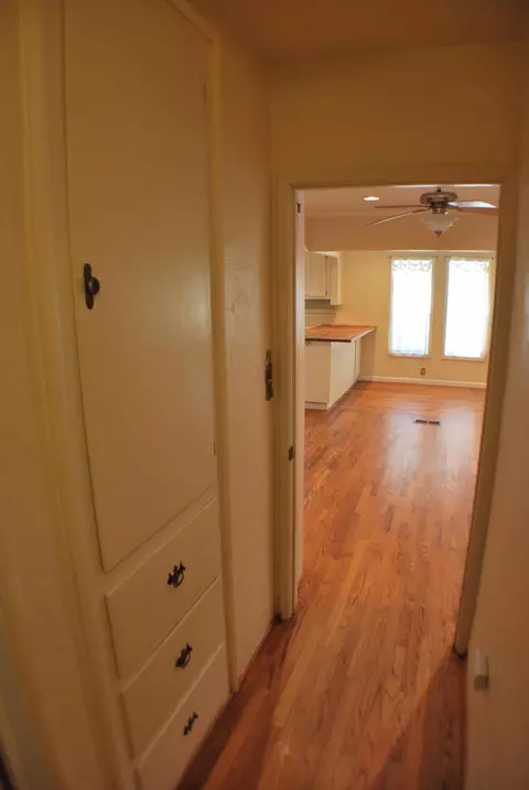 2437 Gold St, Redding, CA 96001 photo 11