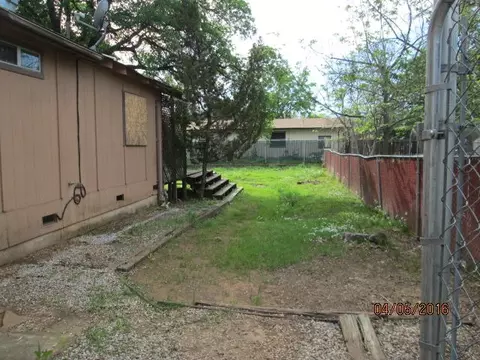 2846 Heather Ln, Redding, CA 96002 photo 2