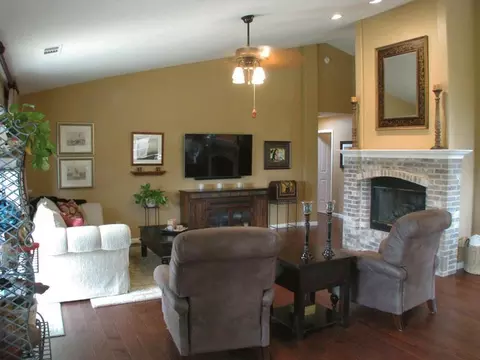4257 Rutgers Pl, Redding, CA 96001 photo 4