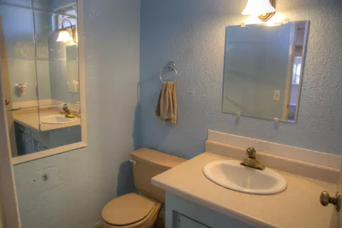 483 Woodhill Dr, Redding, CA 96003 photo 11
