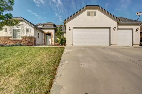 4674 Nantucket Dr, Redding, CA 96001 photo 2