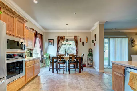 4674 Nantucket Dr, Redding, CA 96001 photo 7