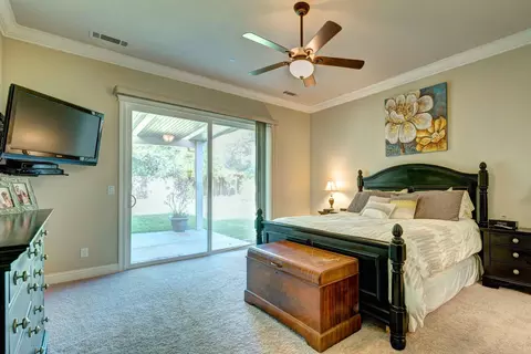 4674 Nantucket Dr, Redding, CA 96001 photo 11