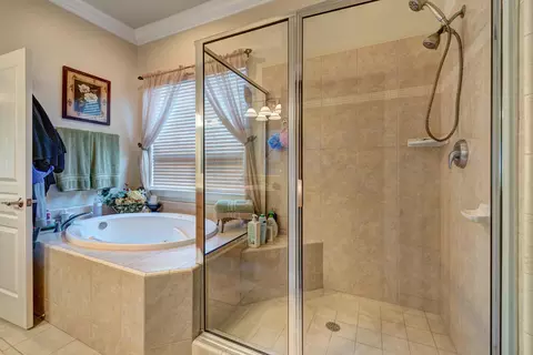 4674 Nantucket Dr, Redding, CA 96001 photo 14
