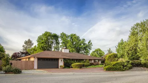 845 Dawson Ct, Redding, CA 96003 photo 34