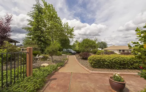 845 Dawson Ct, Redding, CA 96003 photo 32