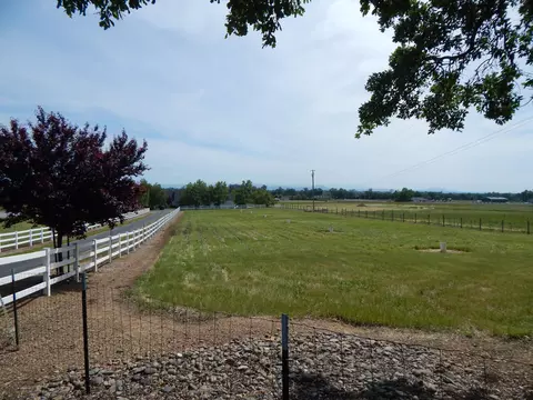 8375 Maynard Rd, Palo Cedro, CA 96073 photo 3