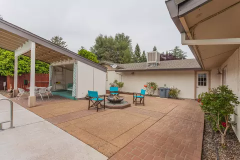 1875 Crestmont Dr, Redding, CA 96002 photo 38