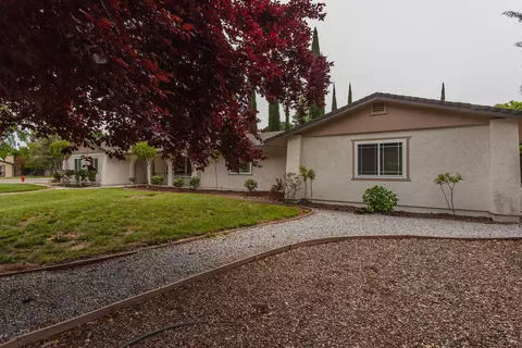 1875 Crestmont Dr, Redding, CA 96002 photo 4