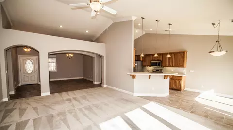 525 El Mango Dr, Redding, CA 96003 photo 8