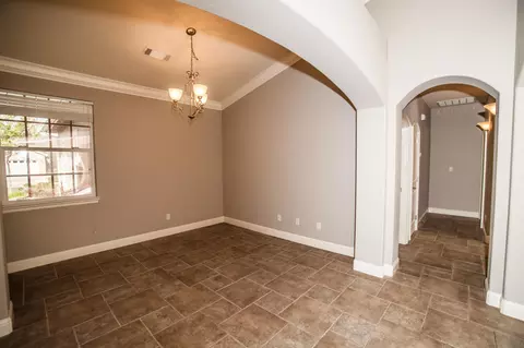 525 El Mango Dr, Redding, CA 96003 photo 3