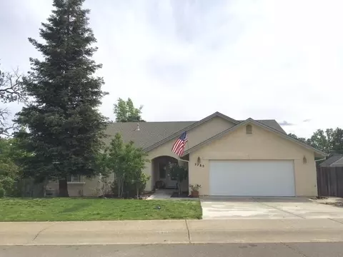 5785 Diamond Ridge Dr, Redding, CA 96003 photo 1