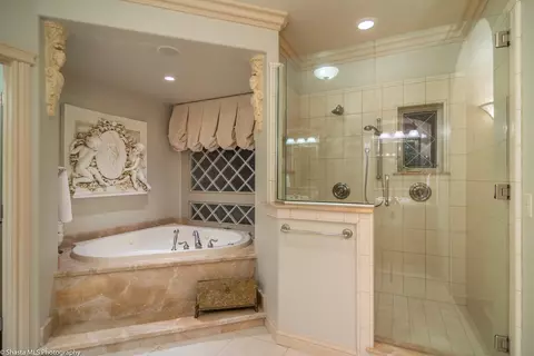 2490 Crescent Moon Ct, Redding, CA 96001 photo 21