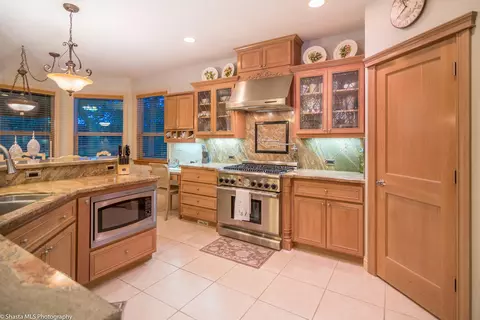 2490 Crescent Moon Ct, Redding, CA 96001 photo 13